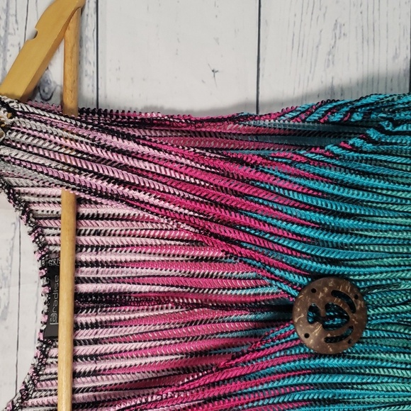 Paradise beach tops - Picture 3 of 6